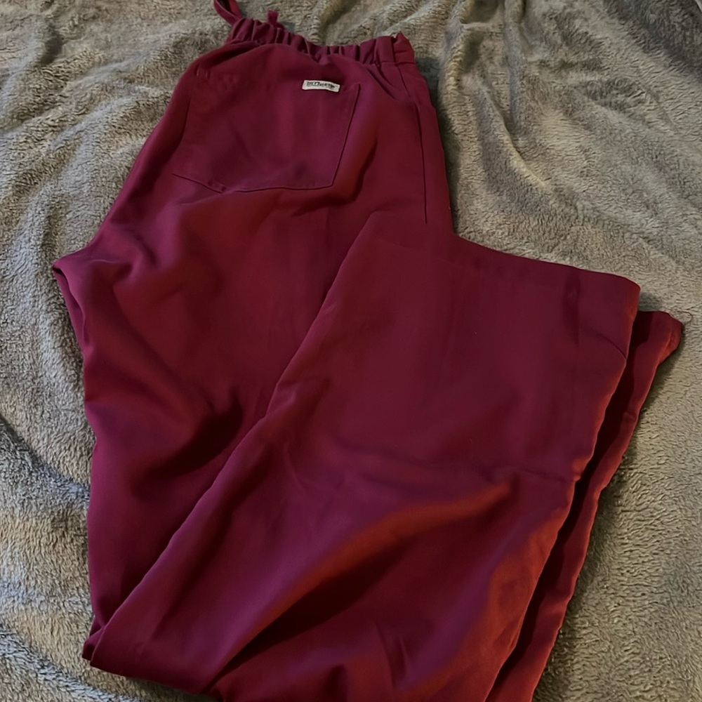 Scrub pants